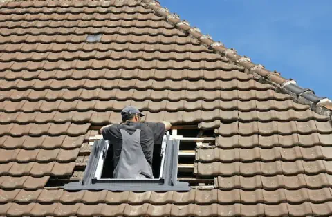 Pose de velux - Beaujeu-Saint-Vallier-Pierrejux-et-Quitteur